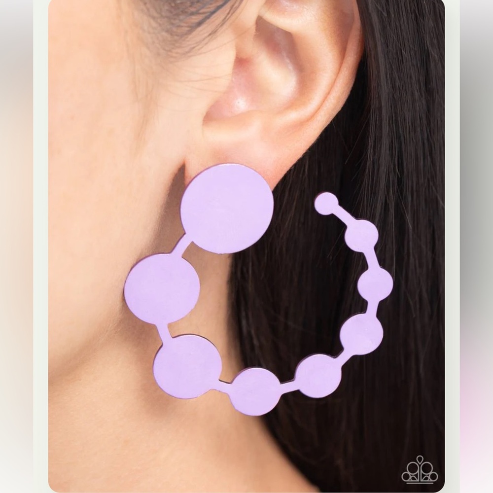 🟣🟣🟣 “HAVE IT BOTH PHASE” PURPLE METALLIC POST HOOP EARRINGS ~ PAPARAZZI❗️🟣🟣🟣 - Picture 4 of 5
